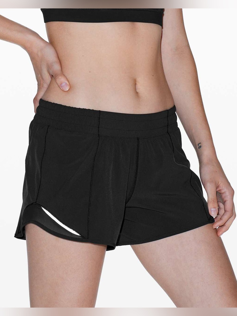 Lululemon Hotty Hot Short II Long Size 4 Black
